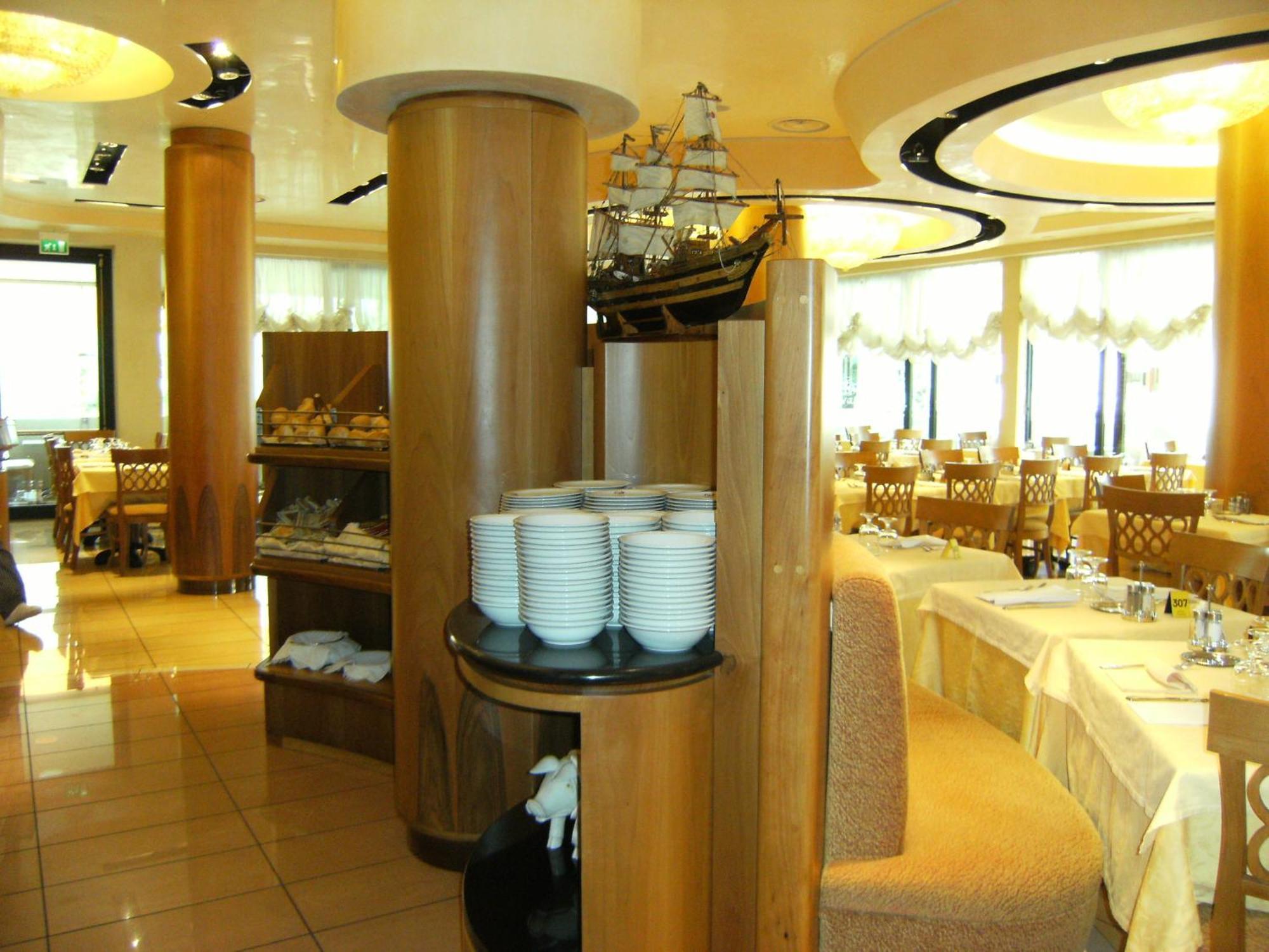 Hotel Europa Bibione Exterior foto